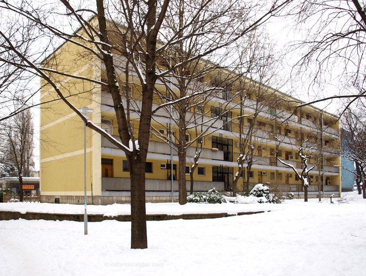 Budapest_Kiserleti_lakotelep_20100209_047