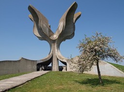 Zagreb-architecture-Jasenovac-20110422-056