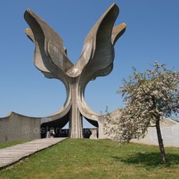 Zagreb-architecture-Jasenovac-20110422-056